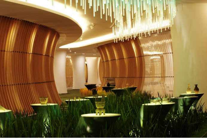 新浪網(wǎng)“致匠心?青動(dòng)力”探訪名氣余杭工廠